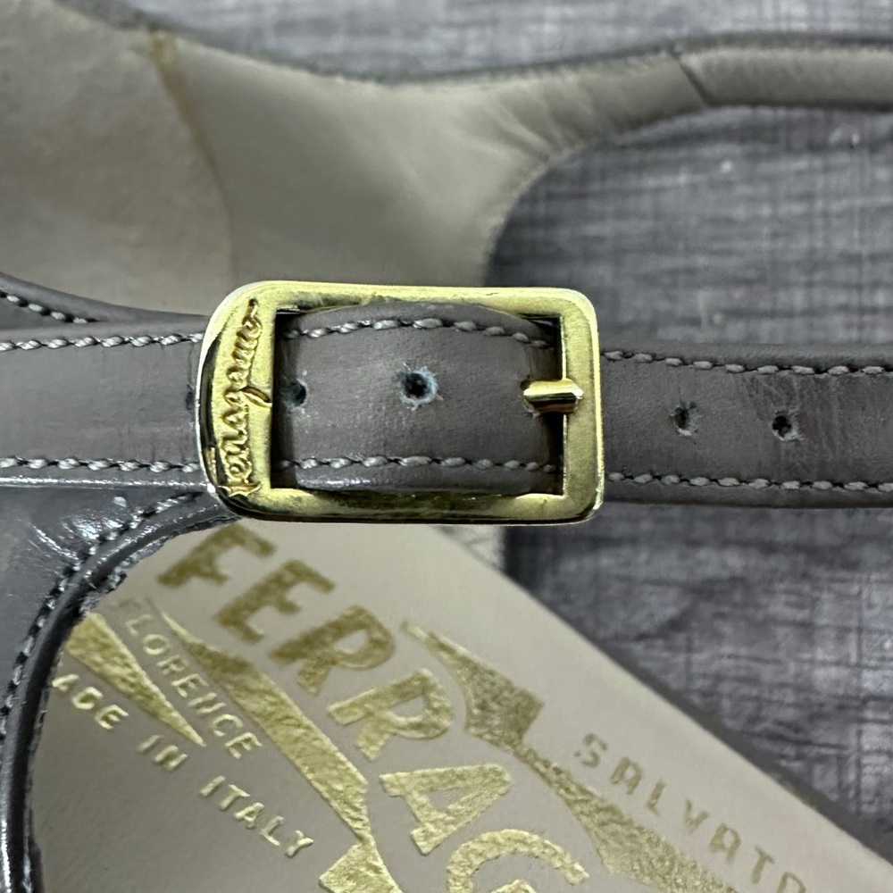 Ferragamo T-Strap Kitten Heels [S6331] - Picture 8 of 13